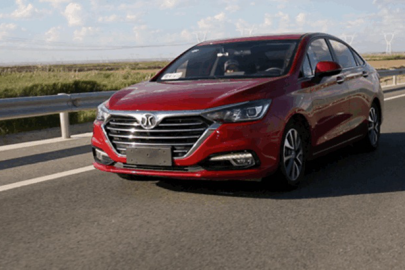 全新绅宝D50转战高原