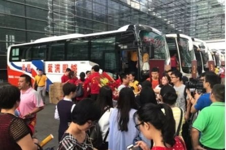 宇通客车助力爱的奉
