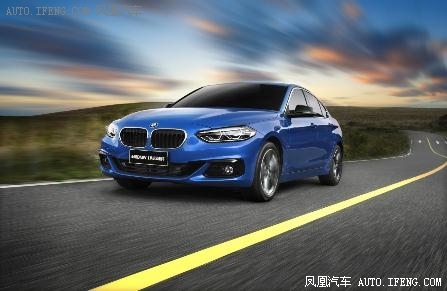 全新BMW118i运动轿车