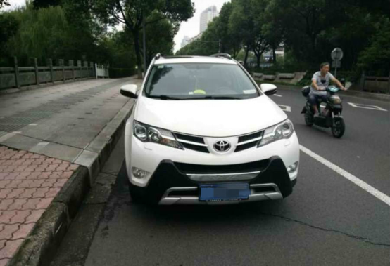 江苏crv和rav4哪个口