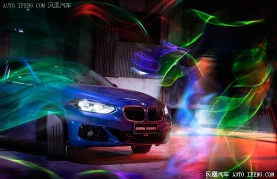 万圣节与新BMW 118i