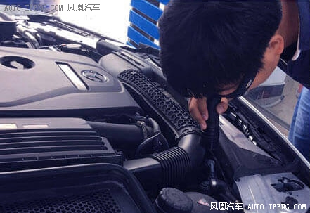 买二手车过程中 汽车