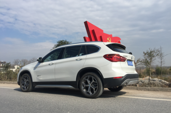 宝马X1豪华SUV