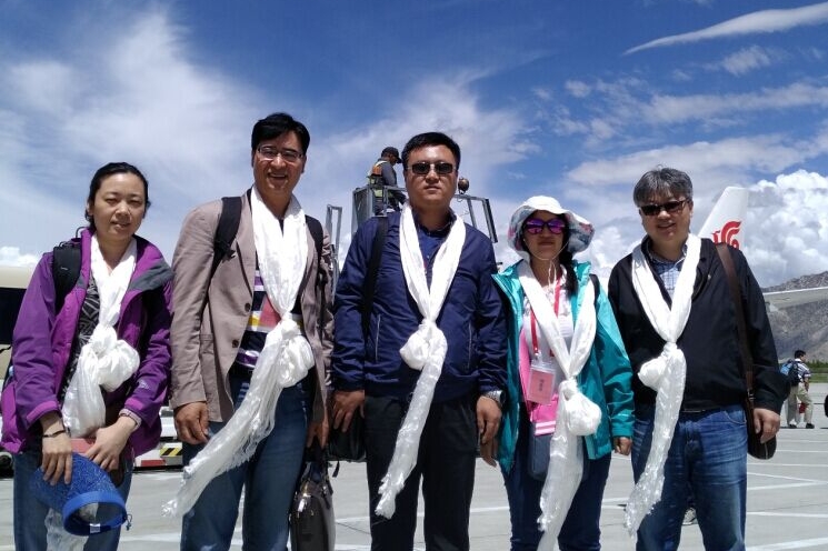 中国一汽雪域援藏