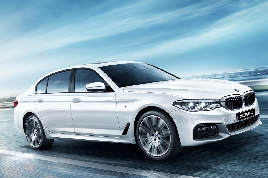 BMW 5系Li傲然登场