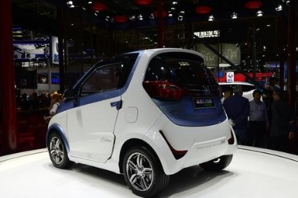 众泰新能源E200：代