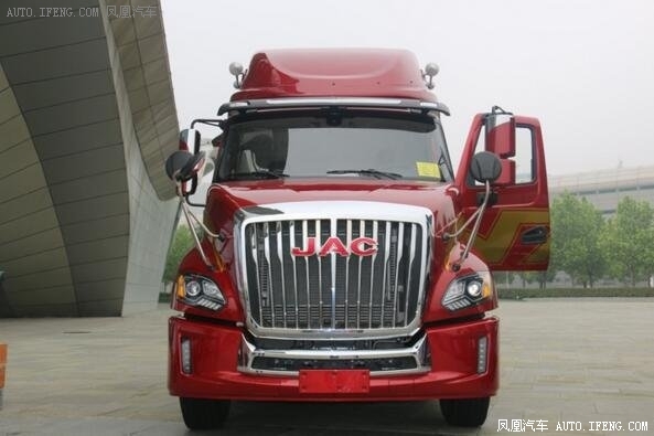 江淮格尔发长头牵引