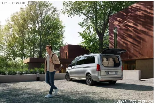 奔驰V级车的多样人生