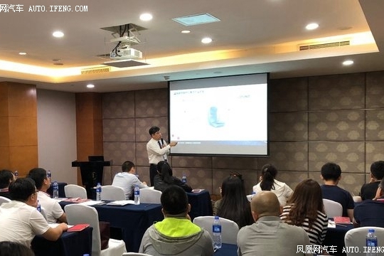 汽车座椅及内饰