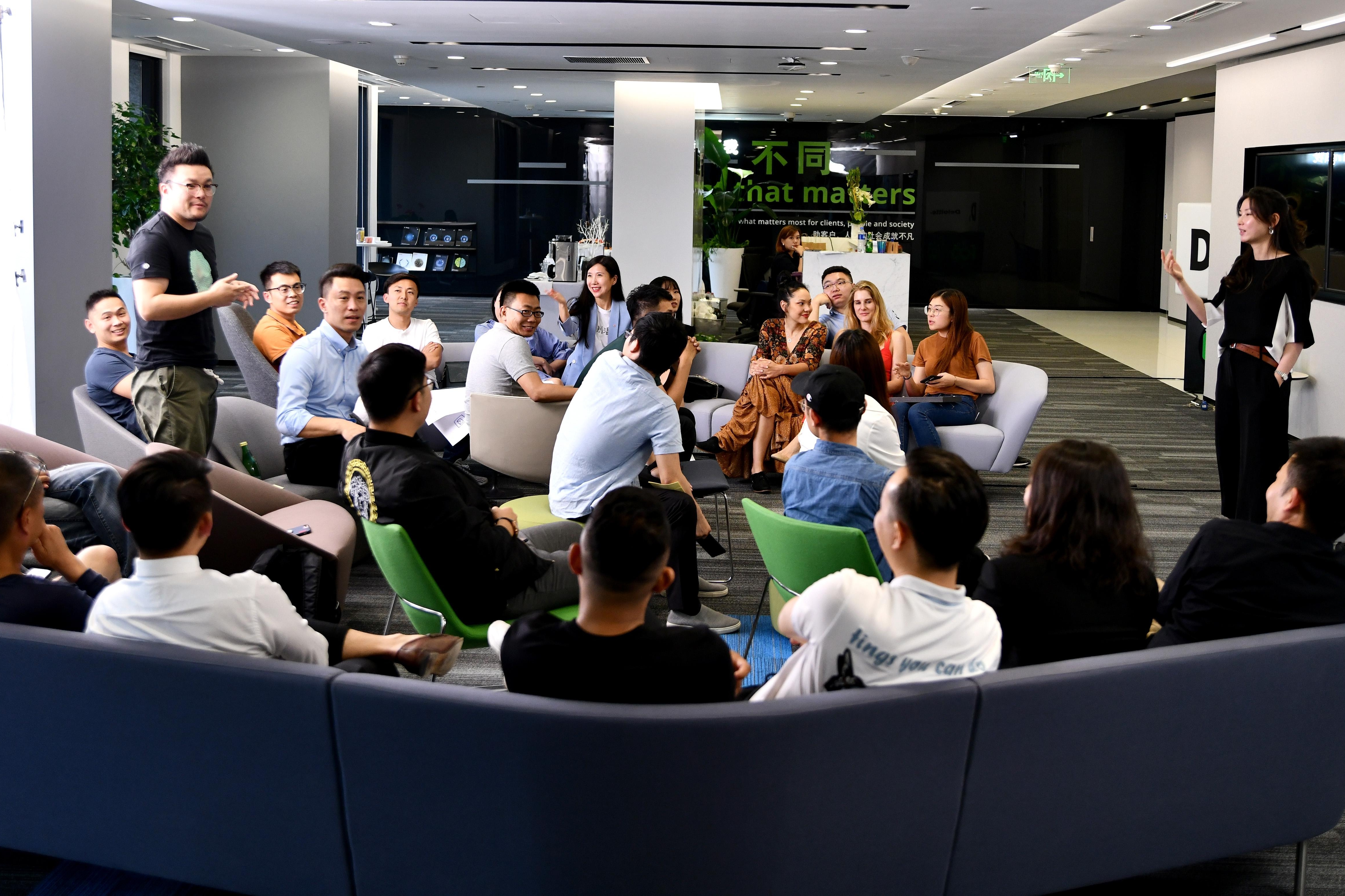 造车“透明厨房”，