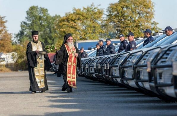 哈弗H6成军警车