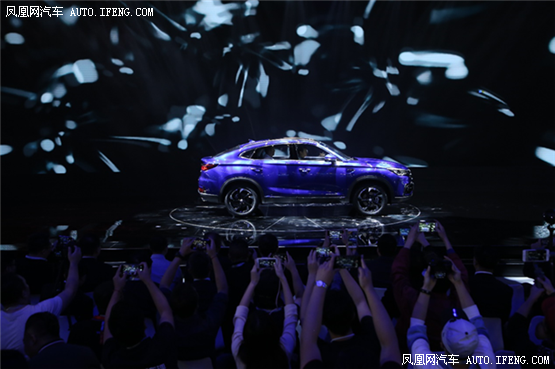 看长安CS85如何做到