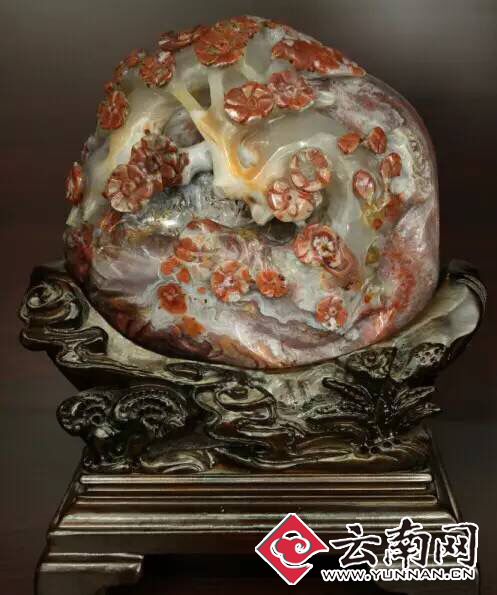 云南新玉种 石林彩玉集中亮相石博会