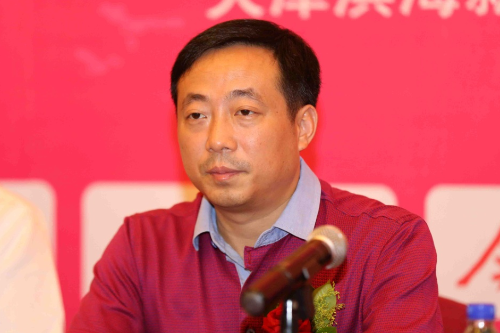 全国女性健康救助工程组委会秘书长董海燕女士讲话