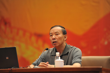 反腐专家李永忠新著:有些贪官是关在牛栏里的猫