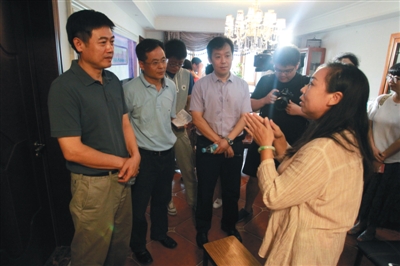 曹缘夺金母亲梦到捡钱