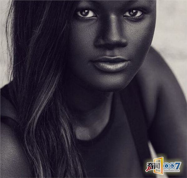 姑娘,你能再黑点吗?世界上最黑的女人诞生