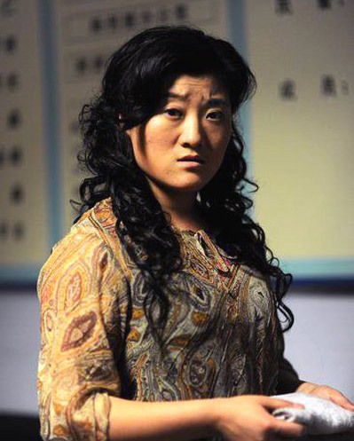 名人大妈脸大叔脸真实年龄惊呆你