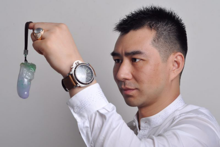 甘文涛说他平日里最开心的是看到越来越多的人已经