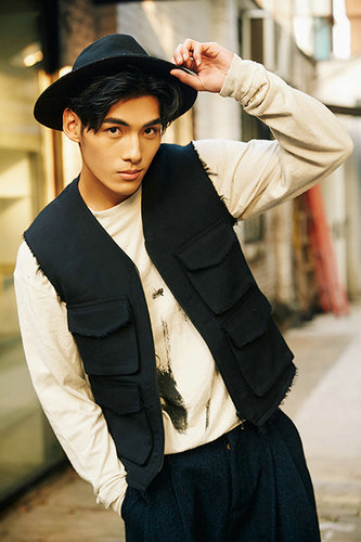 吴俊余心里话mv新晋鲜肉文渊身材抢镜