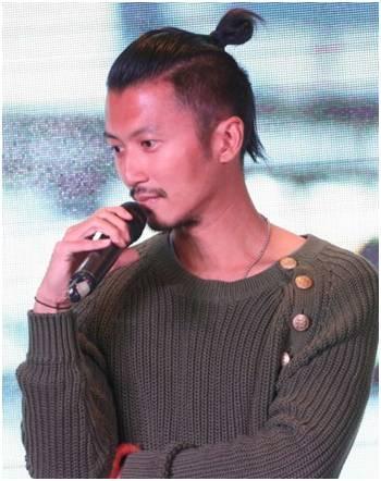 吴亦凡鹿晗扎起小辫的男星哪个最好看