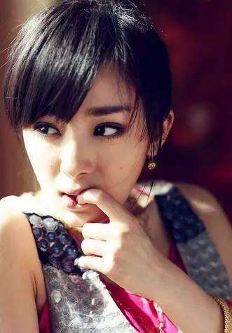 明星咬手指给你不同感觉你为哪个倾倒