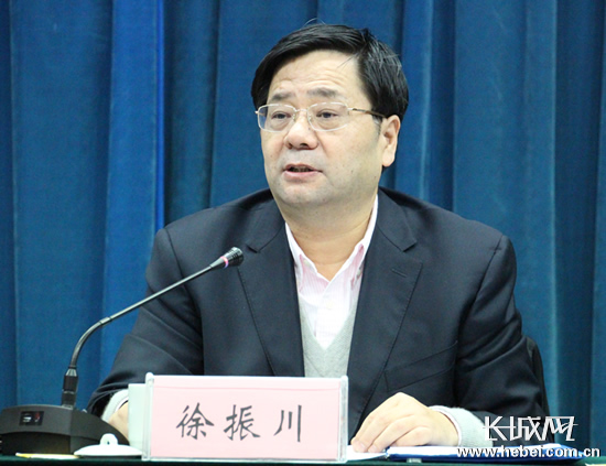 河北省工信厅副厅长,省国防科工局局长徐振川致辞. 长城网 杨晓 摄