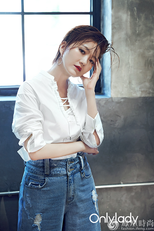 蔡淳佳个性写真曝光 态度歌手携新专开启海外宣传