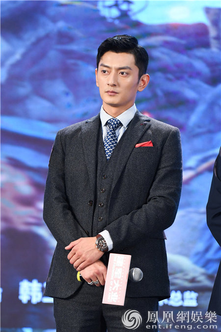 建军大业首映34位主创齐亮相727提前开战暑期档