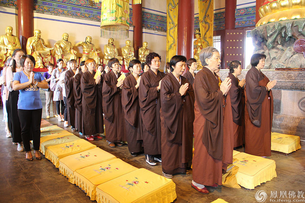 实拍:汶上宝相寺地藏菩萨祝圣法会