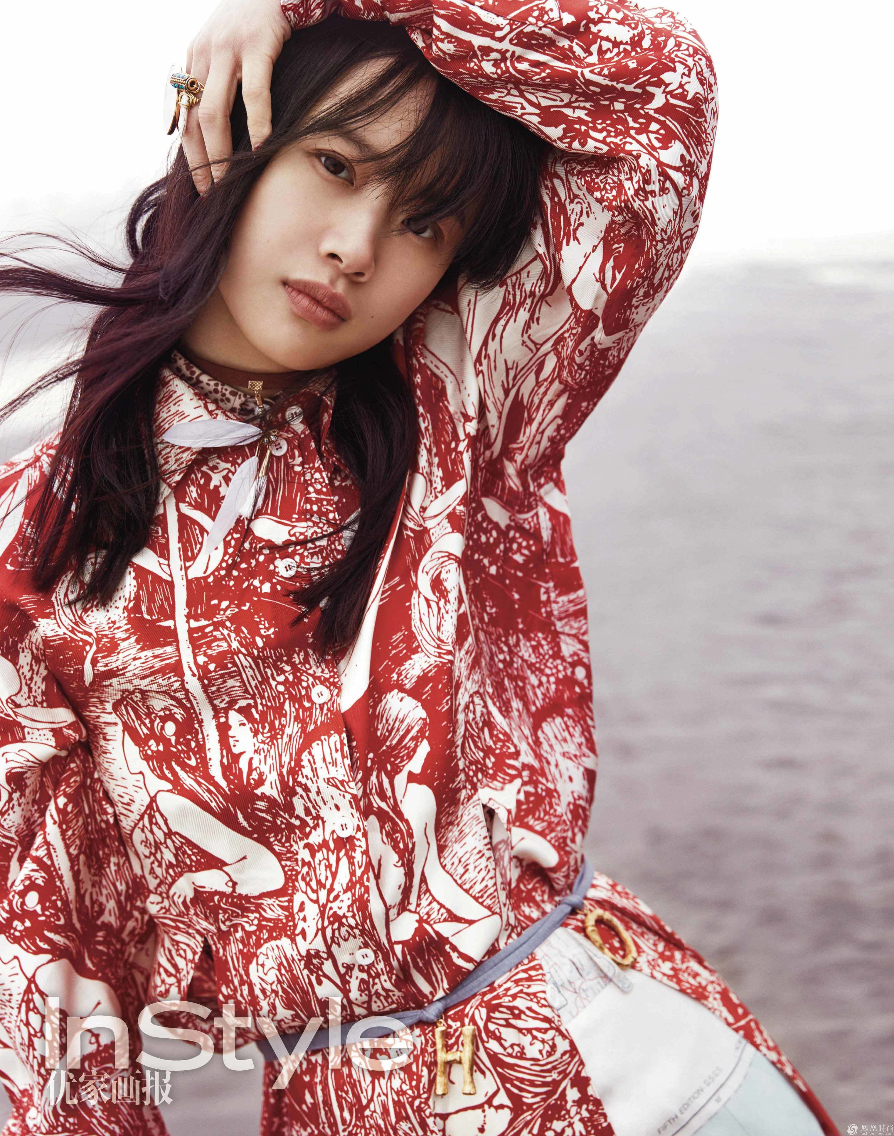 李梦森女风大片曝光 演绎"芦苇水上漂"