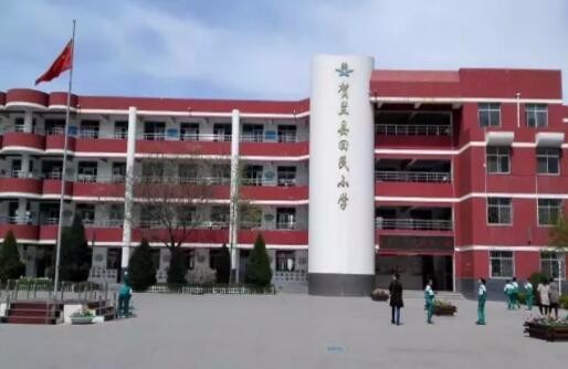 关心青少年眼健康,银川爱尔走进贺兰回民小学