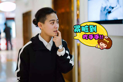 就在《袁味食光》节目中,二哥袁子仪一