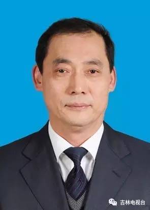 曾任长春市民政局副局长,长春市双阳区副区长,省民政厅副厅长,辽源市