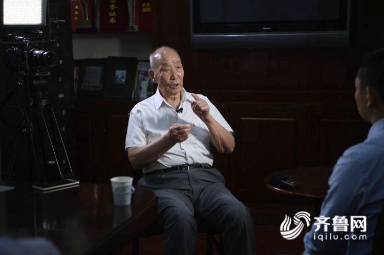 改革开放40年丨原菏泽地委书记周振兴一记耳光背后