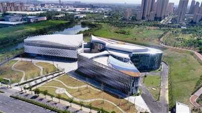 徽城焦点原标题:滁州图书馆今起全馆试运行 想要了解一座城市,先看看