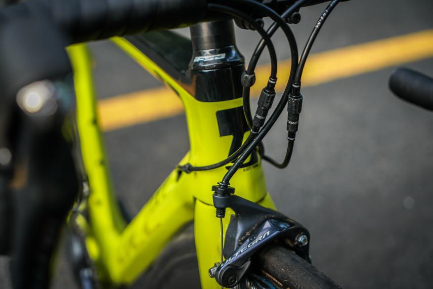 万元破风碳架碳刀公路车ucc阿瑞斯