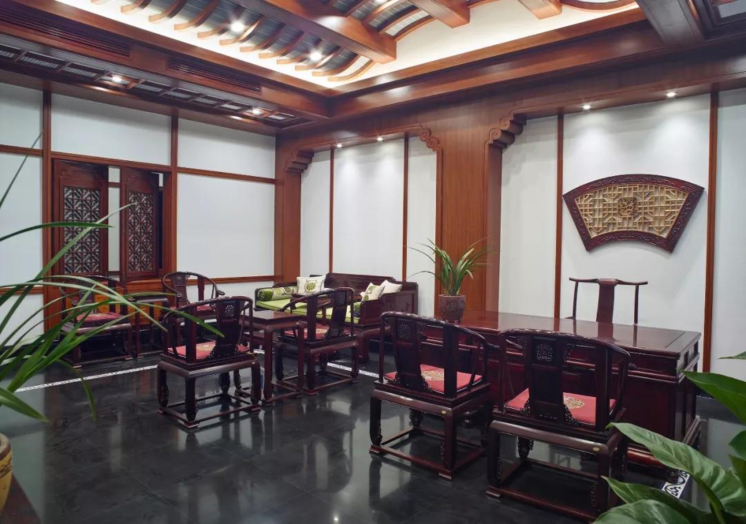 文内所有图片来源|明堂红木整装定制客户也正是在这样的不断奋斗中