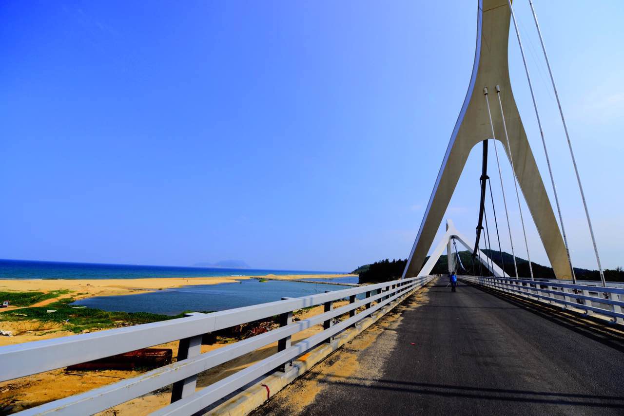 海到天边云是岸 万宁滨海旅游公路美翻了!