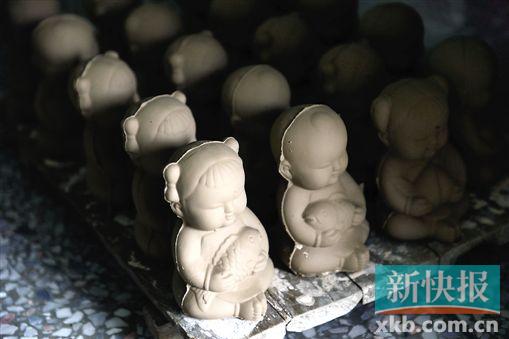 指尖塑泥现潮剧典故 方寸之间造玲珑人物