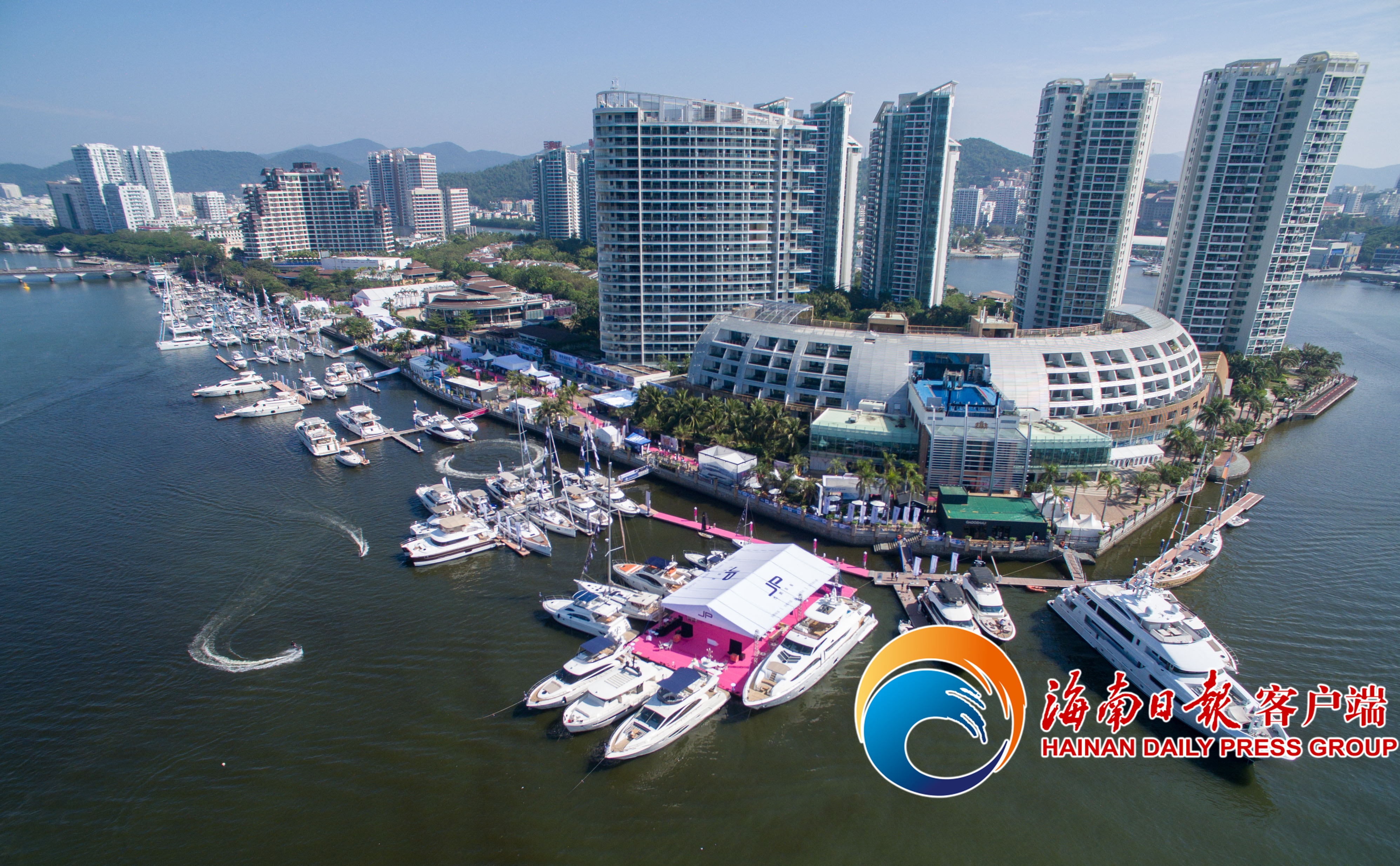 2016海天盛筵三亚启幕慈善拍卖所得将帮助唇腭裂儿童