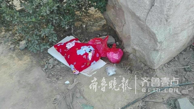济南一女婴出生不到十天就被弃路边 不幸死亡