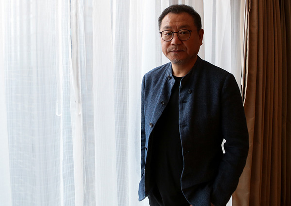 范伟:好的喜剧演员可能都是闷蛋_凤凰资讯