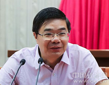 陈长明任四川省峨眉山市委书记