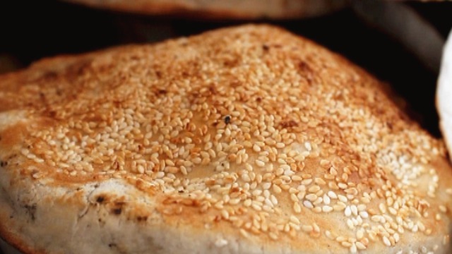 香香美食:开封五香烧饼