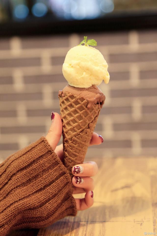 冬至不是应该吃甜筒吗?