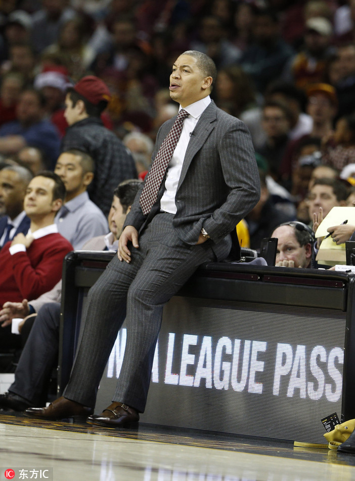 骑士主帅调侃想赢比赛就吃技犯:欧文是关键球杀手