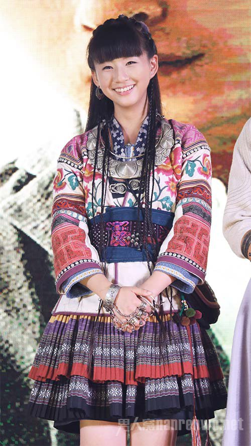 小彩旗云之凡剧照