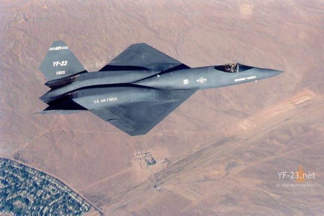 当苏联首次展出他们的苏霍伊27和米格-29战机时,美国空军明白他们需要