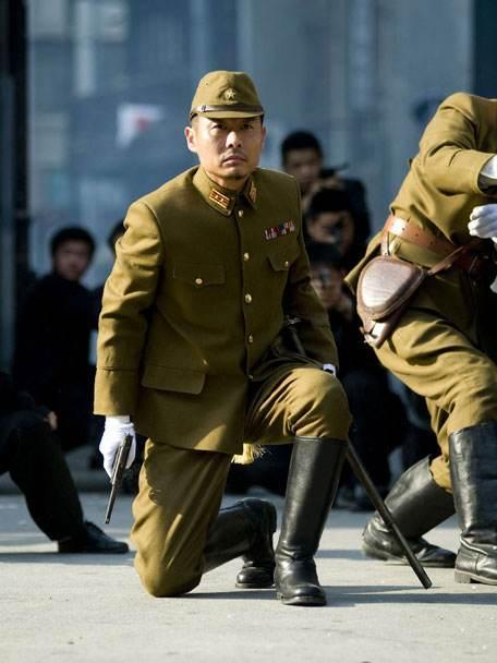 日本的军队等级跟我国相比有何差别?一个连队的人数你知道吗?